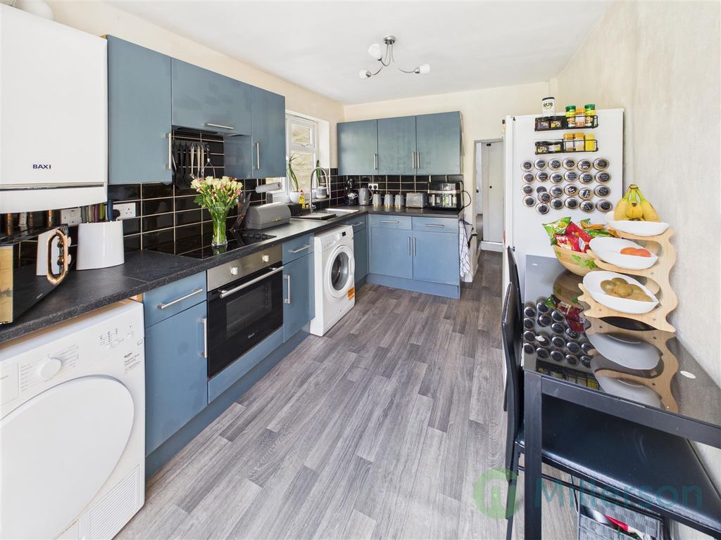 Property photo 3 of 14 Cam05092G0-Pr0081-Still005.Jpg