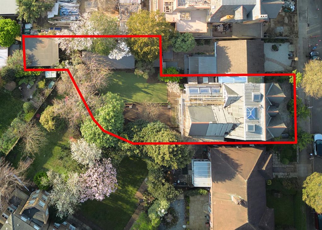 Property photo 3 of 67