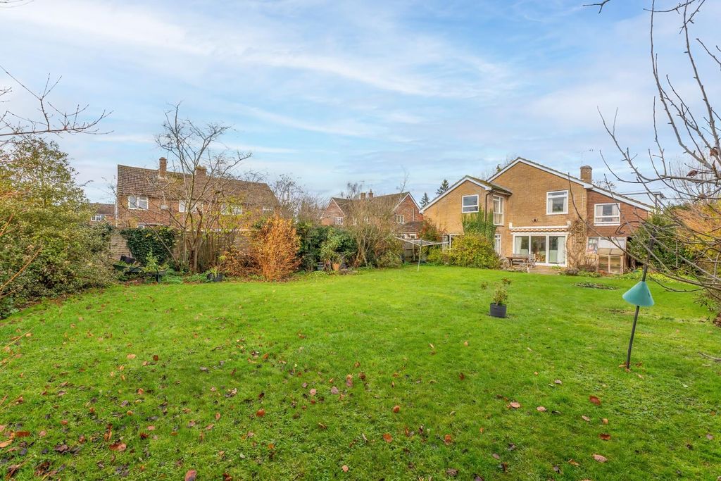 Property photo 2 of 13