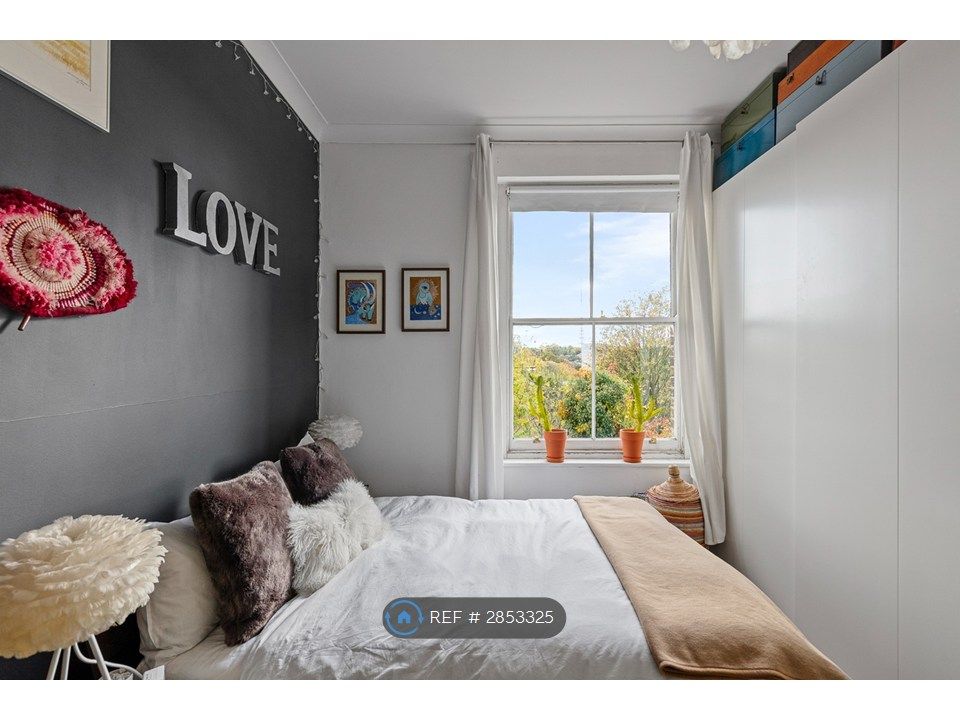 Property photo 2 of 3