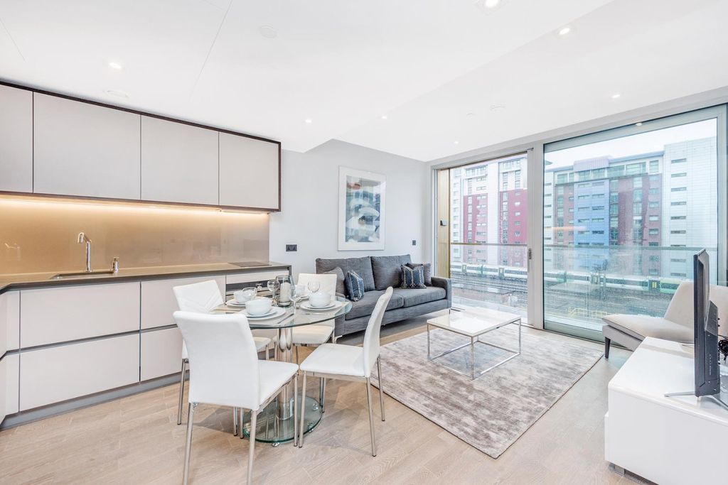 Property photo 1 of 10 Picture No. 17