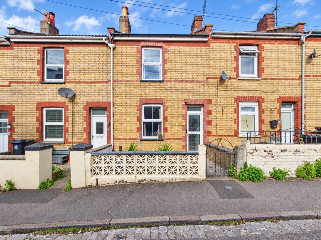 Property photo 1 of 23 Victorian Terraced Houses Under Blue Skies (1).Png