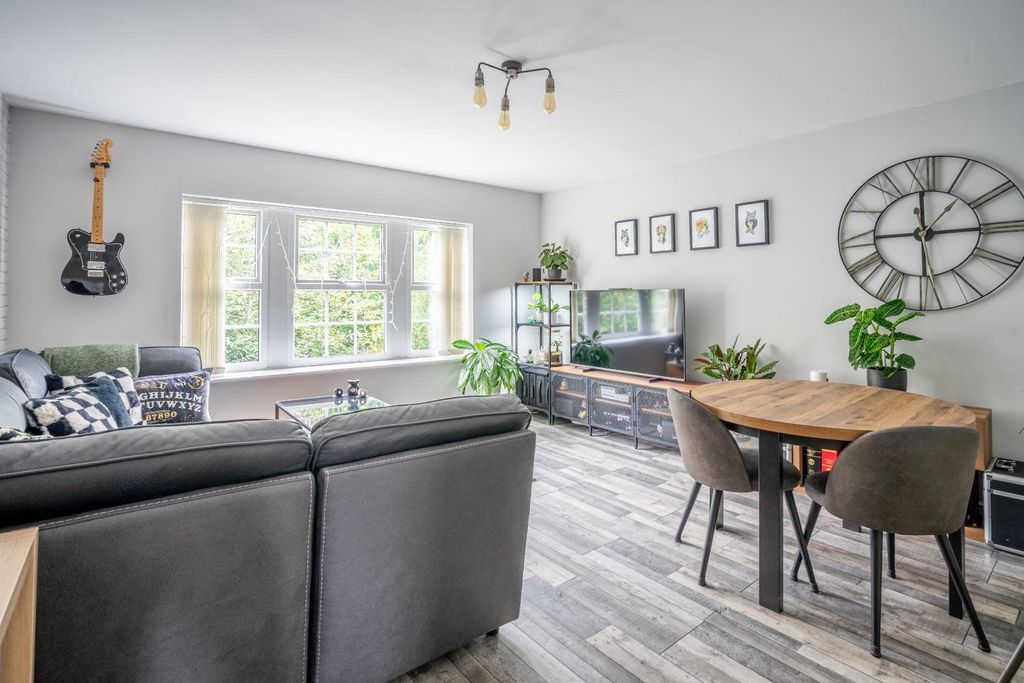 Property photo 1 of 14 CH-4.Jpg