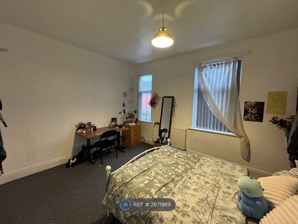 Property photo 3 of 15 Bedroom 1