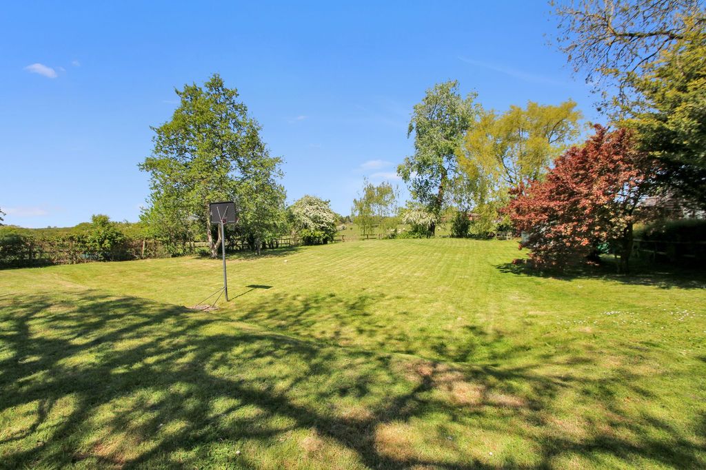 Property photo 2 of 24