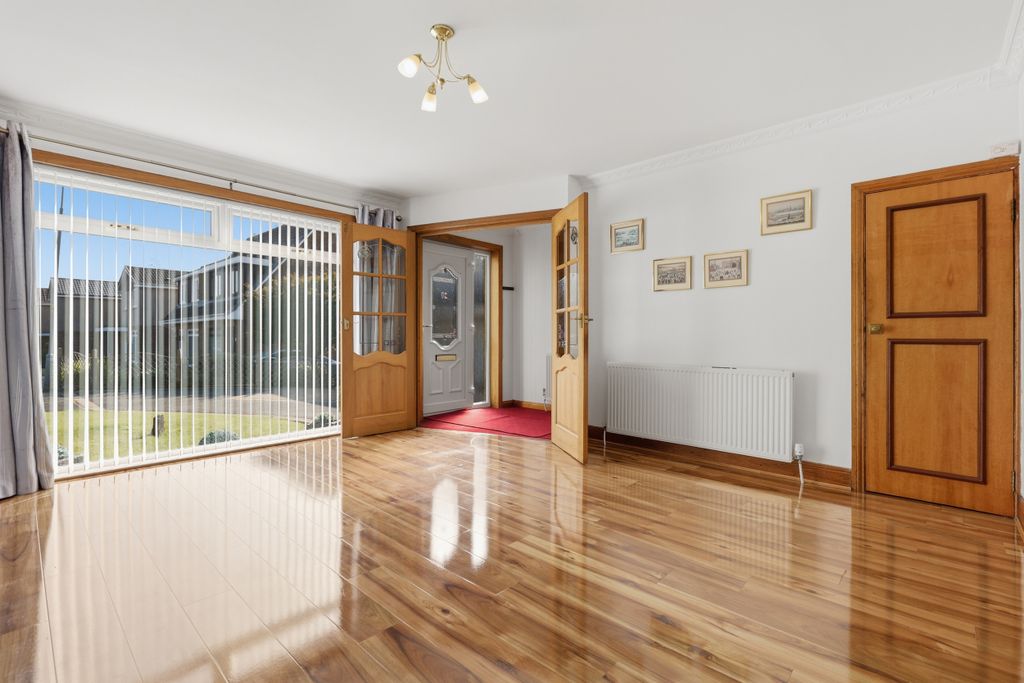 Property photo 2 of 33