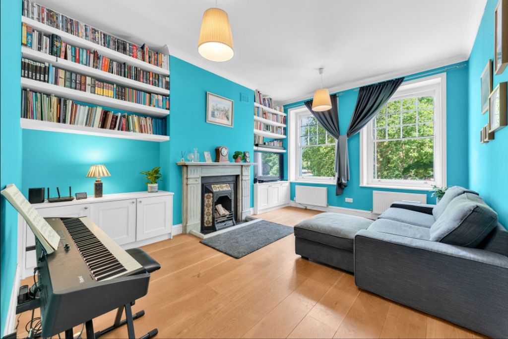 Property photo 2 of 12