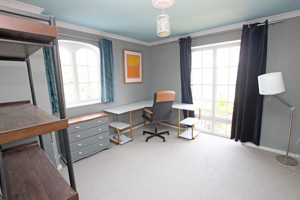 Additional image 7 of 3 bed detached house for saleHolywell Close, Eastbourne BN20