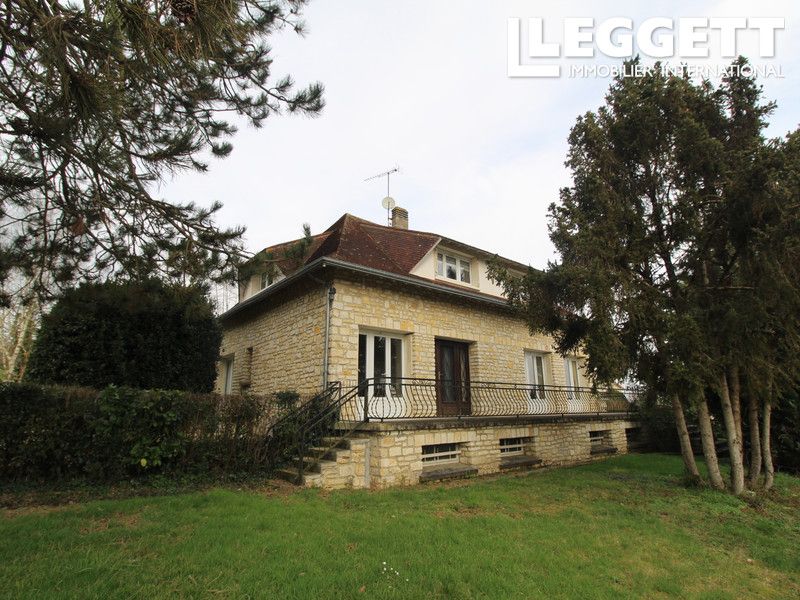 Property photo 1 of 10