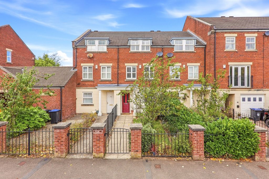 Property photo 1 of 17