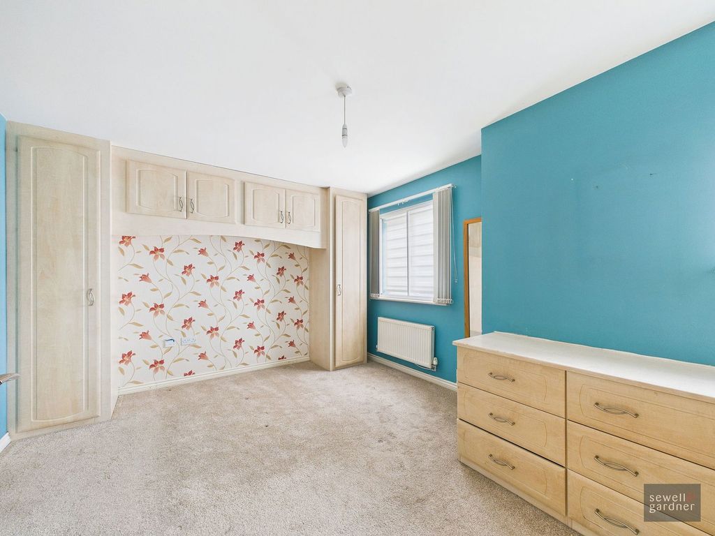 Property photo 3 of 20