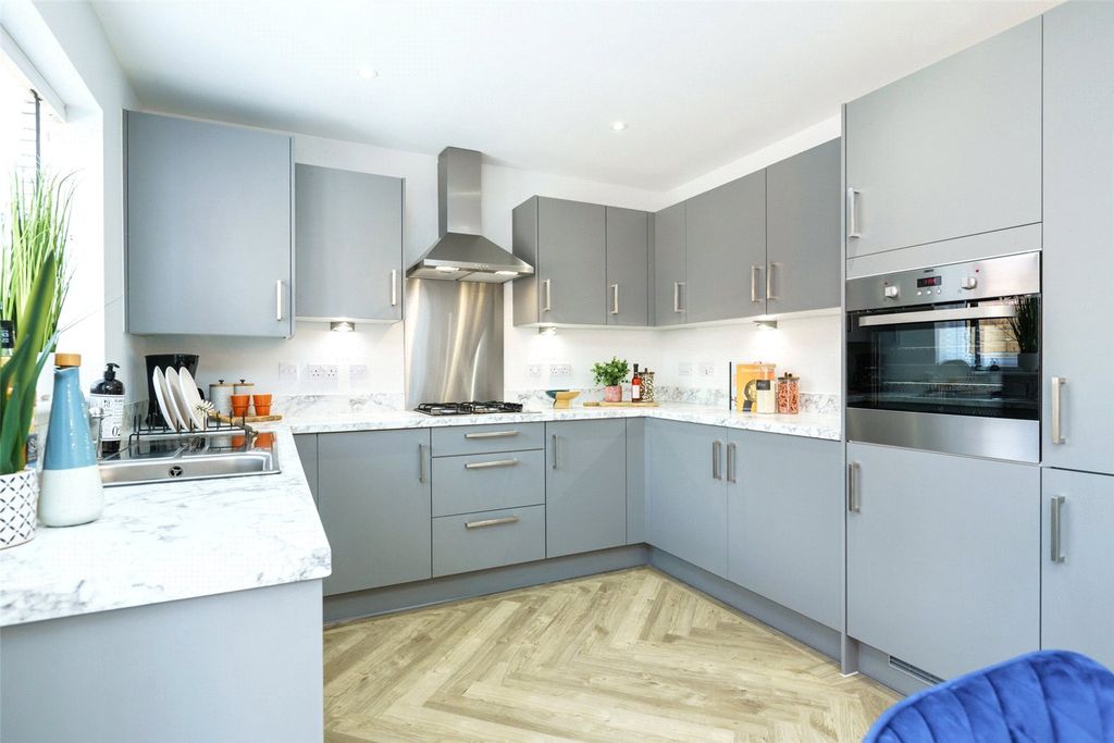 Property photo 2 of 16 Indicative Orchid