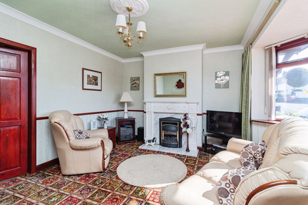 Property photo 2 of 16 Pbox-Img.Jpg