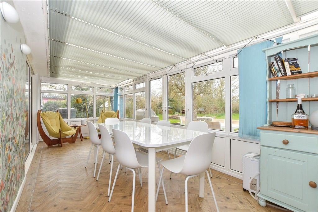 Property photo 3 of 16 Conservatory