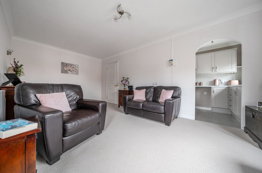 Property photo 3 of 20