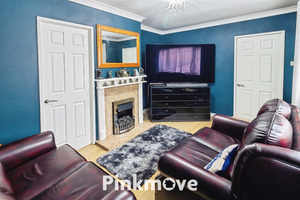 Property photo 2 of 28