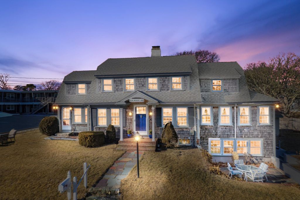 Property photo 1 of 19