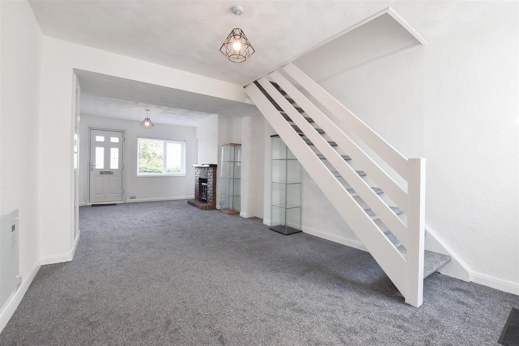 Property photo 3 of 16 Living-Dining Room.Jpg