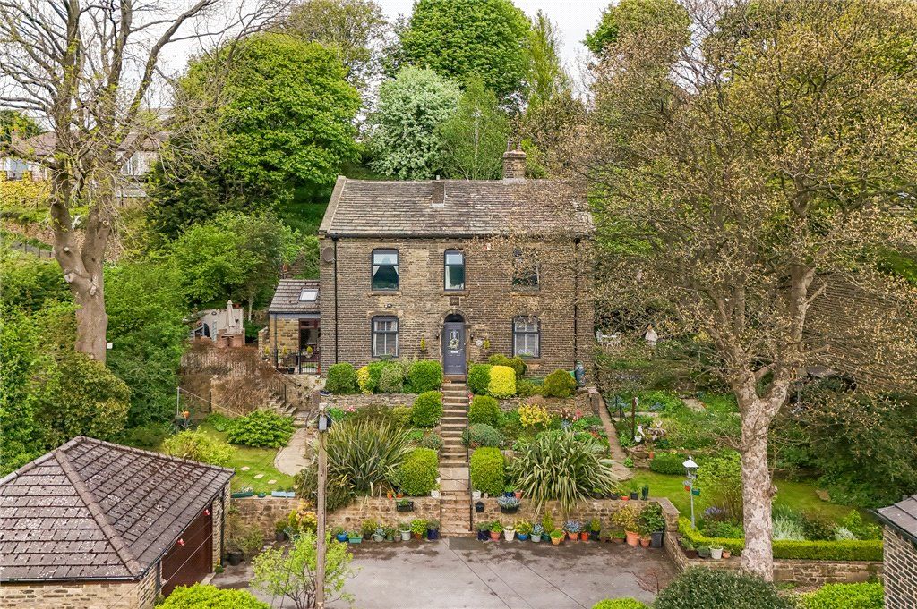 Property photo 1 of 33 Albert Street