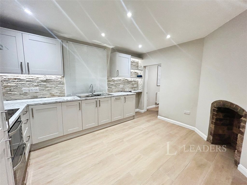 Property photo 1 of 9 Picture No. 07