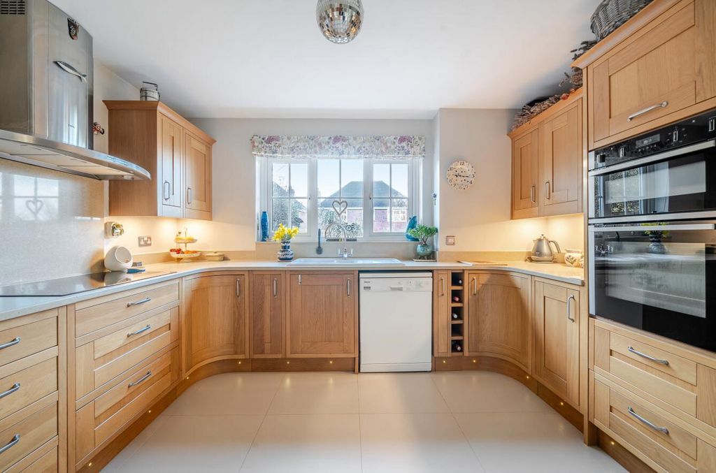 Property photo 2 of 20 1403640-6-6979E9E5451Bf.Jpg