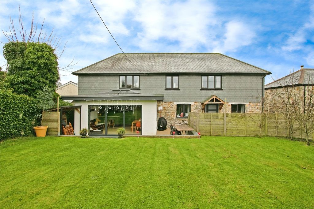Property photo 2 of 28 Picture No. 40