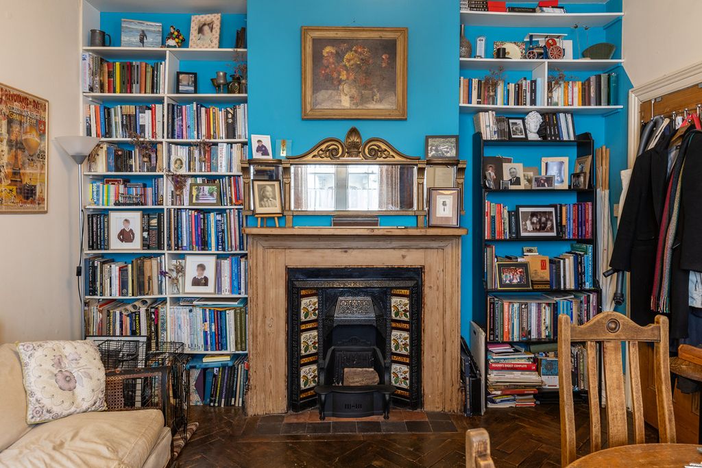 Property photo 3 of 14