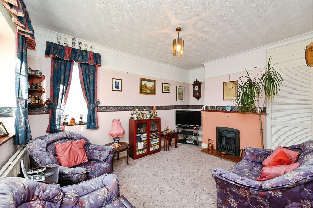 Property photo 3 of 20