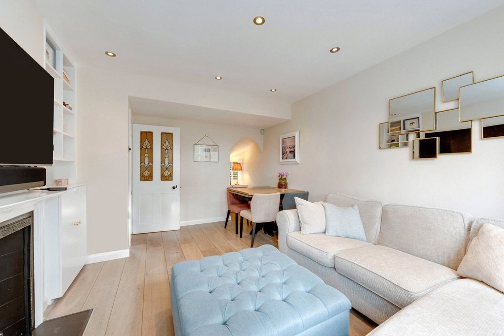 Property photo 3 of 10 Picture No. 05