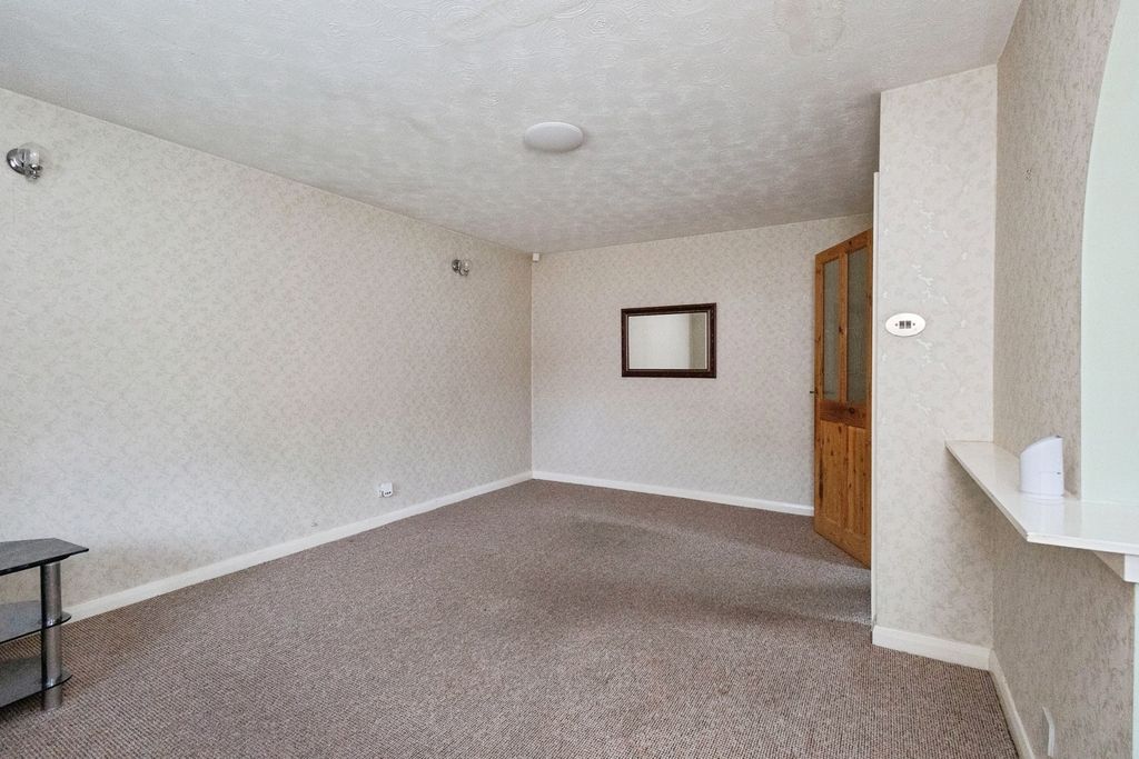 Property photo 3 of 17 Pbox-Img.Jpg