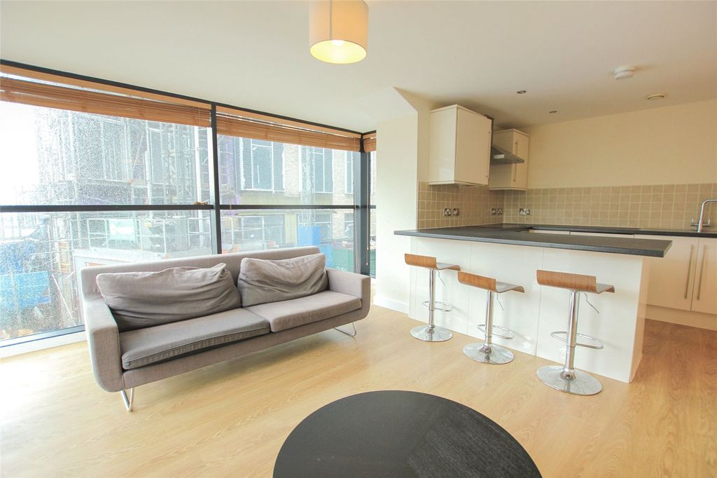 Property photo 2 of 12 Picture No. 07