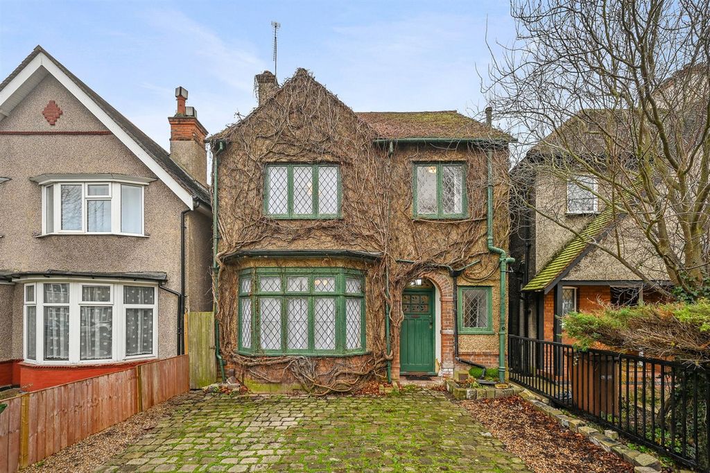 Property photo 2 of 14