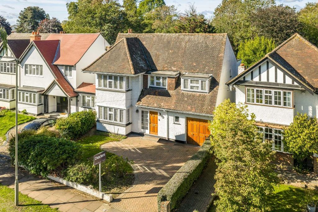 Property photo 1 of 10