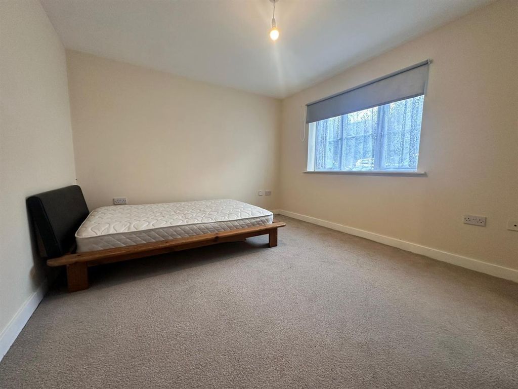 Property photo 3 of 9 Whatsapp Image 2025-11-13 At 12.49.26 Pm (2).Jpeg