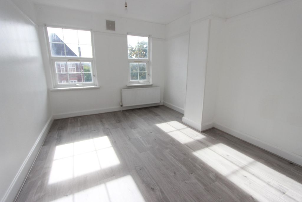 Property photo 2 of 43