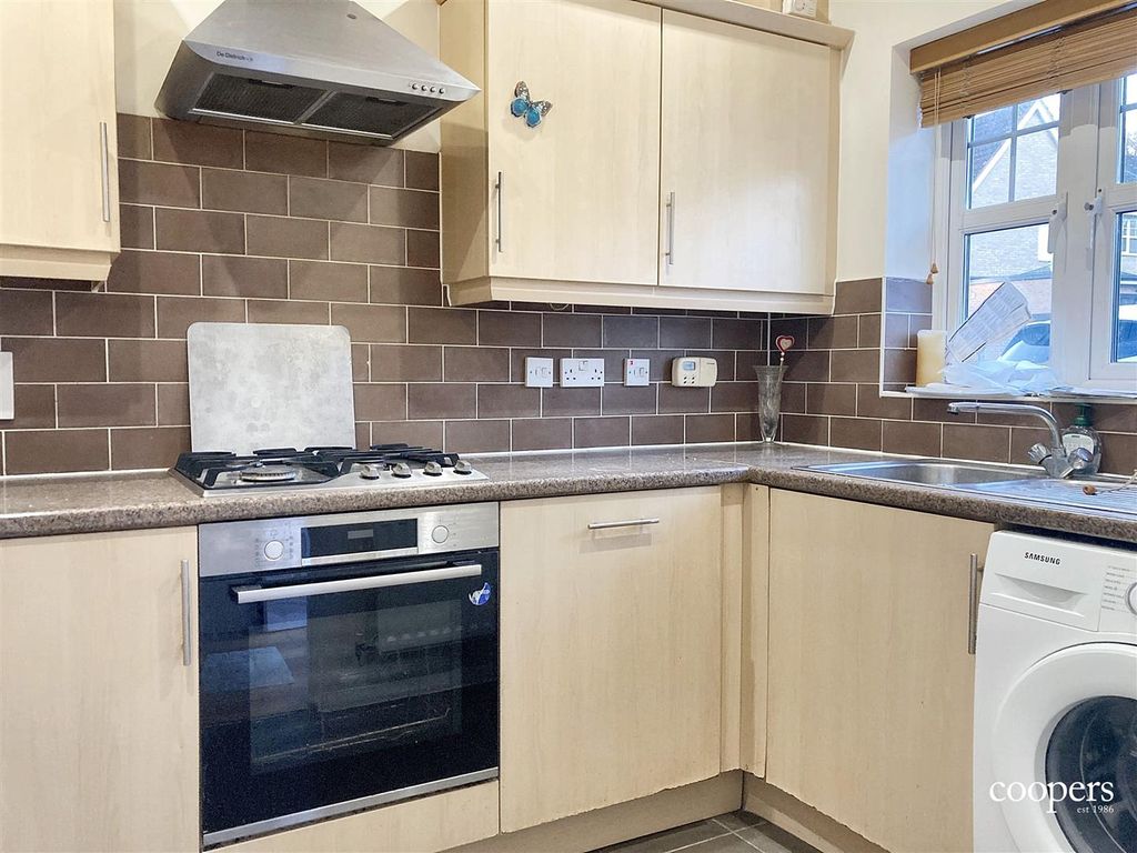 Property photo 3 of 10 Img_8092.Jpg