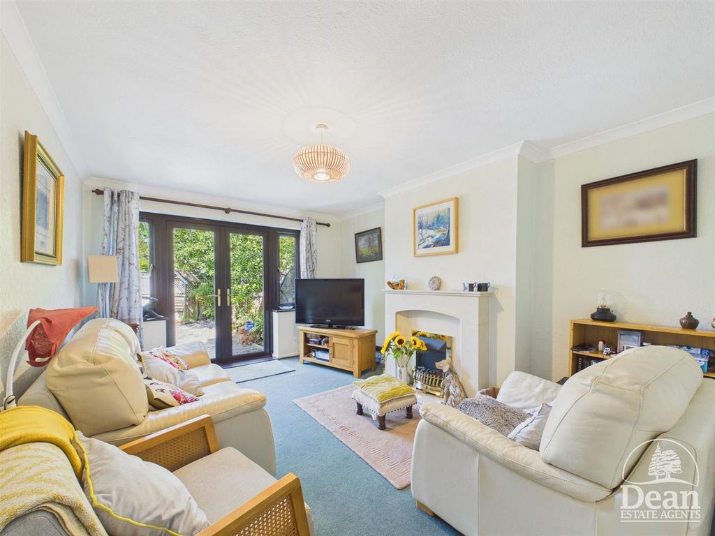 Property photo 2 of 17