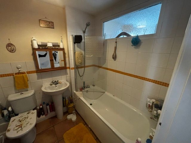 Property photo 3 of 5