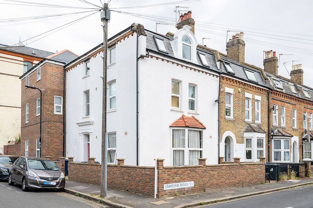 Property photo 1 of 8