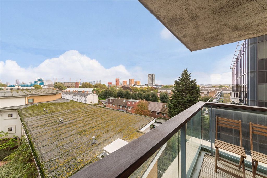 Property photo 2 of 10