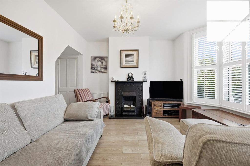 Additional image 4 of 2 bed end terrace house for saleCavendish Road, Highams Park, London E4