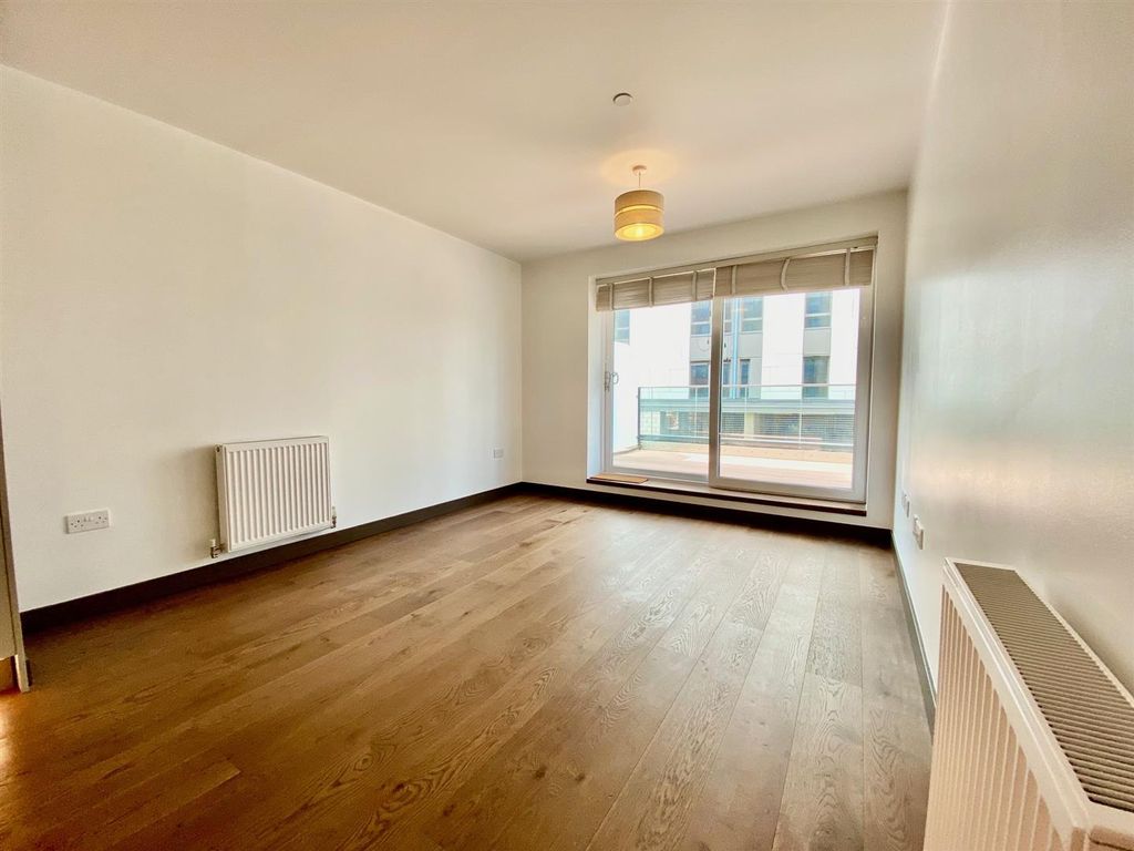 Additional image 4 of 2 bed flat for saleEast Station Road, Fletton Quays, Peterborough PE2