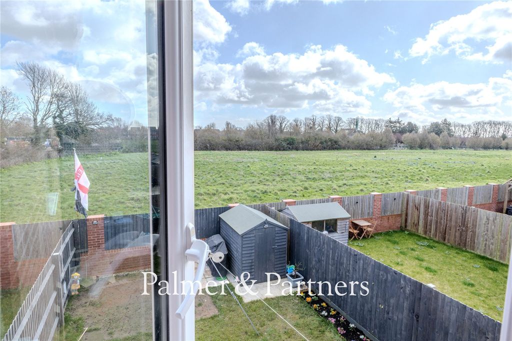 Property photo 2 of 19 Picture No. 22