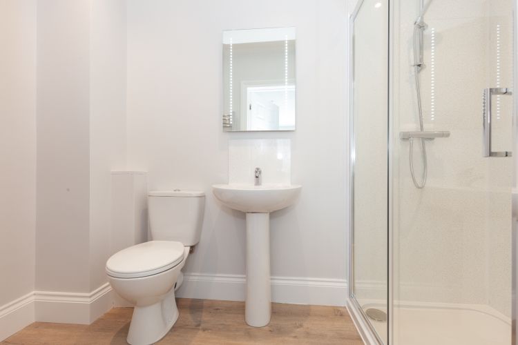 Property photo 3 of 6 200828