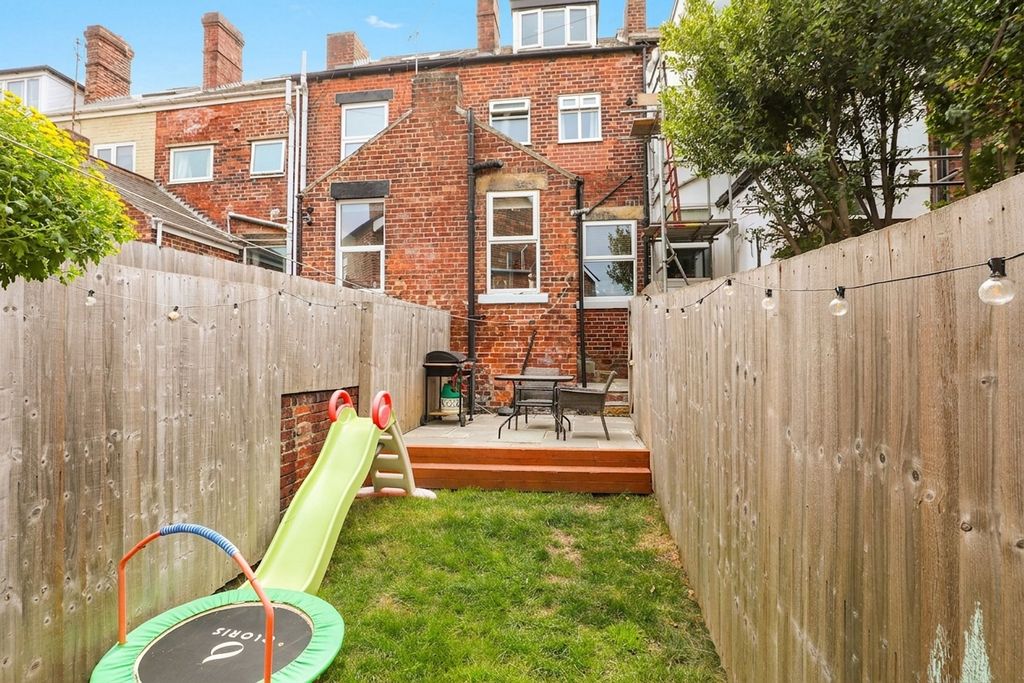 Property photo 3 of 26