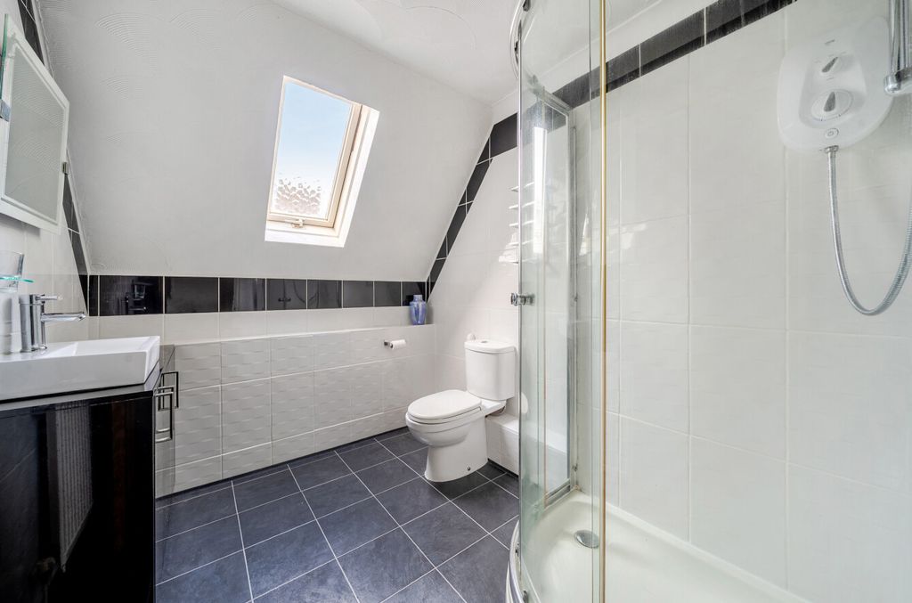 Additional image 15 of 4 bed detached house for saleThe Avenue, Fareham, Hampshire PO14