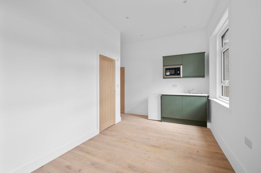 Property photo 3 of 9 Picture No. 04