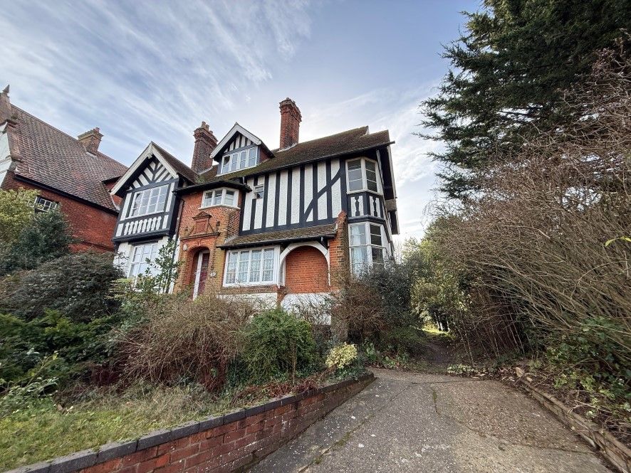 Property photo 1 of 26