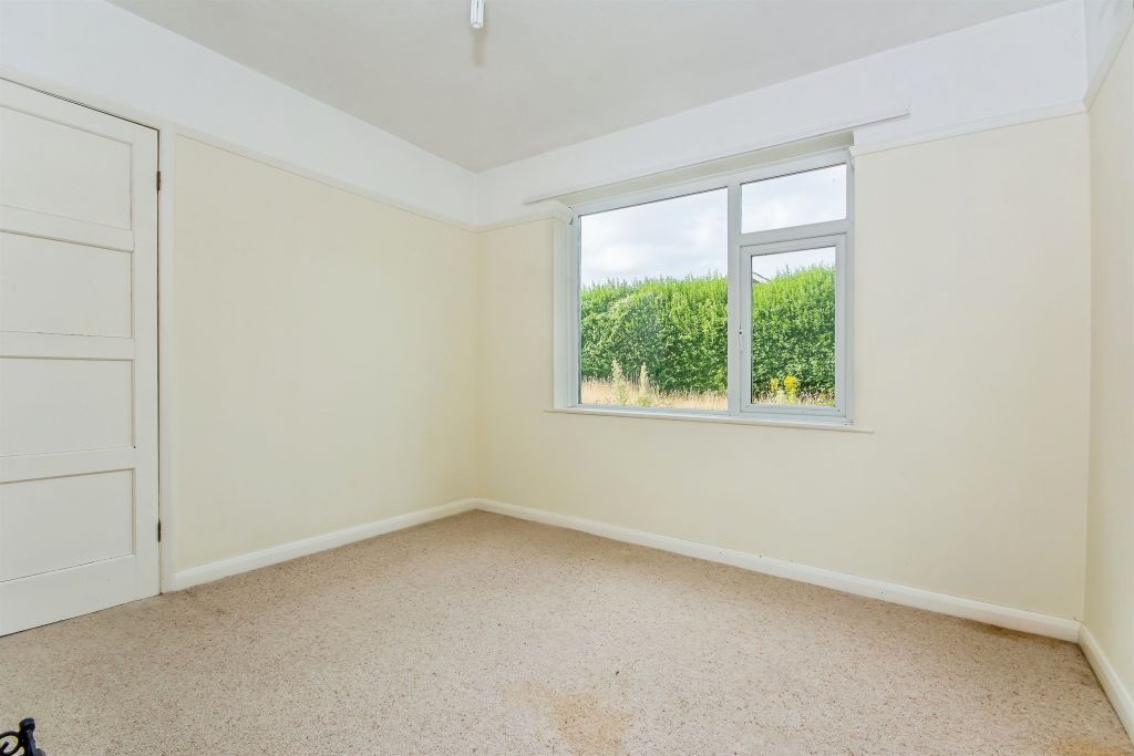 Property photo 2 of 34