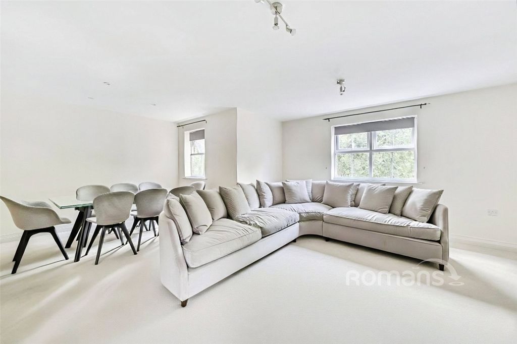 Property photo 3 of 19 Picture No. 38